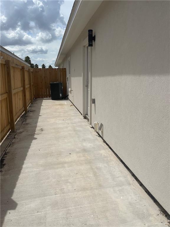 Photo 17 of 1805 Angelina Drive