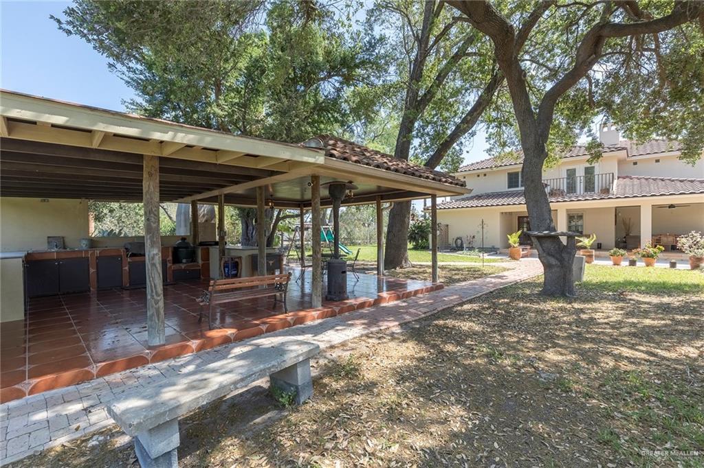 Photo 23 of 605 Hutto Road