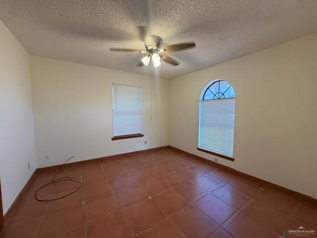 Photo 4 of 1301 Duranta Avenue