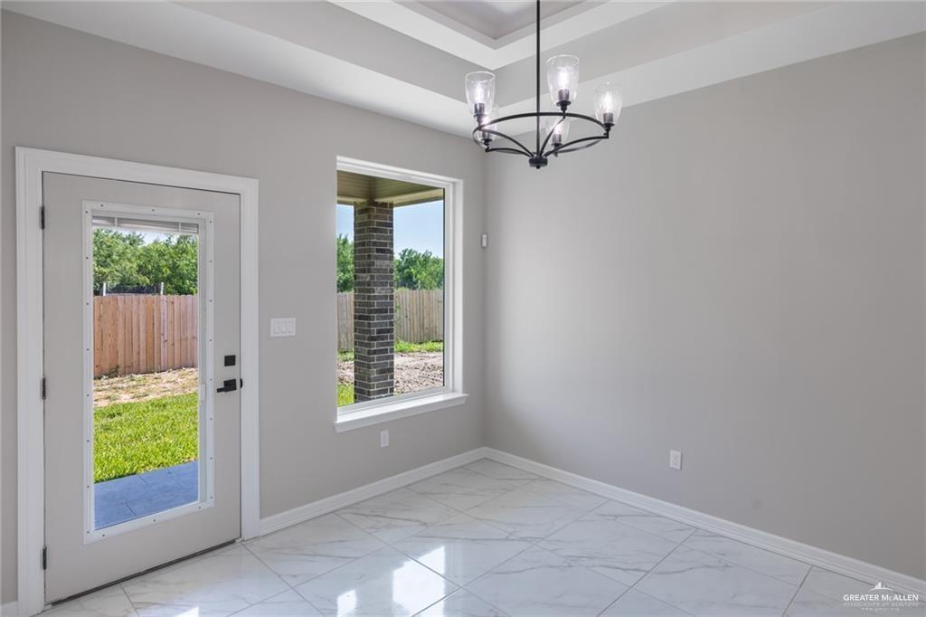 Photo 3 of 3717 Diamondhead Avenue