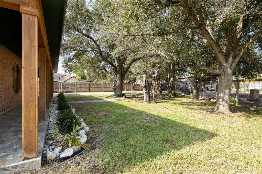 Photo 4 of 1410 Bunny Street