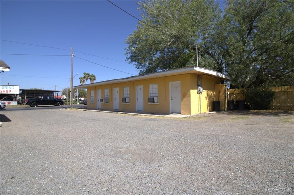 Photo 6 of 416 Cage Boulevard