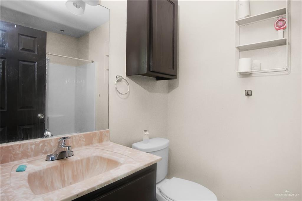 Photo 15 of 824 Dawes Avenue