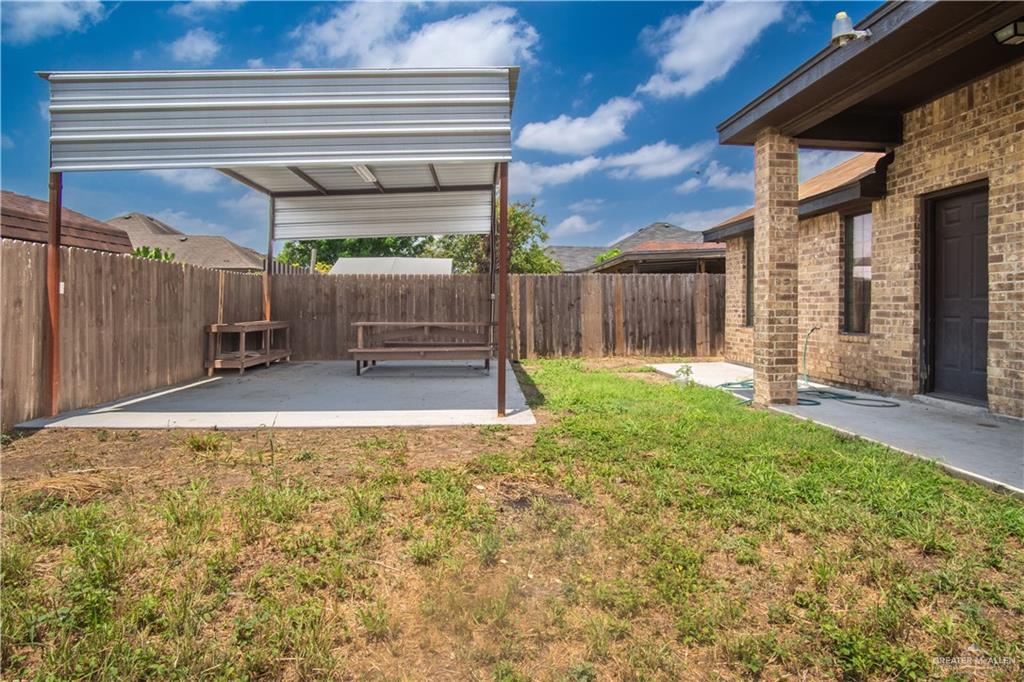 Photo 17 of 824 Dawes Avenue