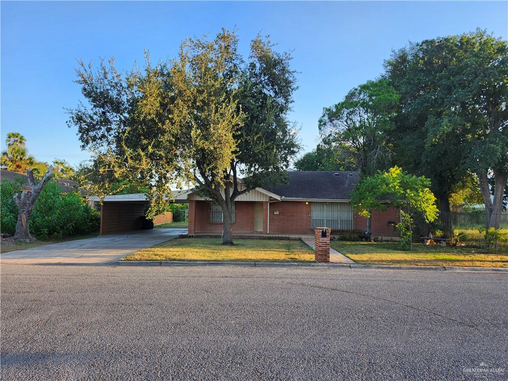 Photo 1 of 809 Kennedy Avenue, McAllen