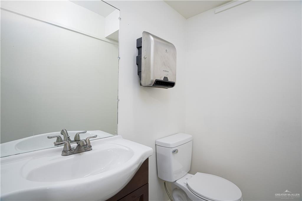 Photo 14 of 412 18th Street #G