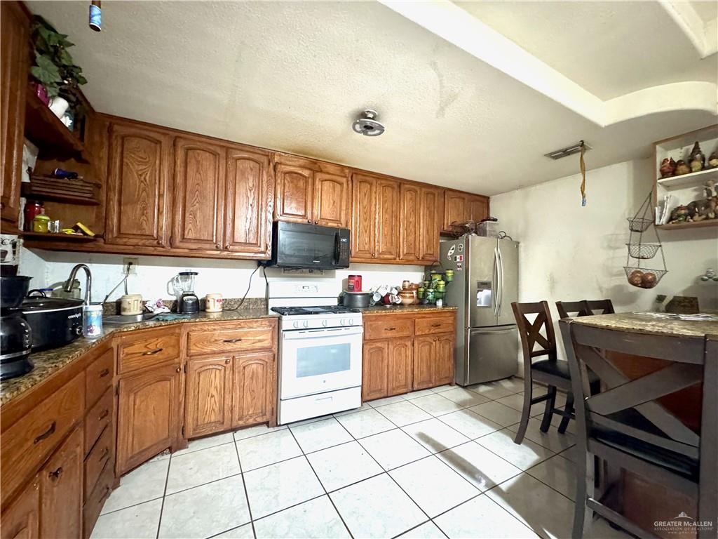 Photo 10 of 6116 Abram Road