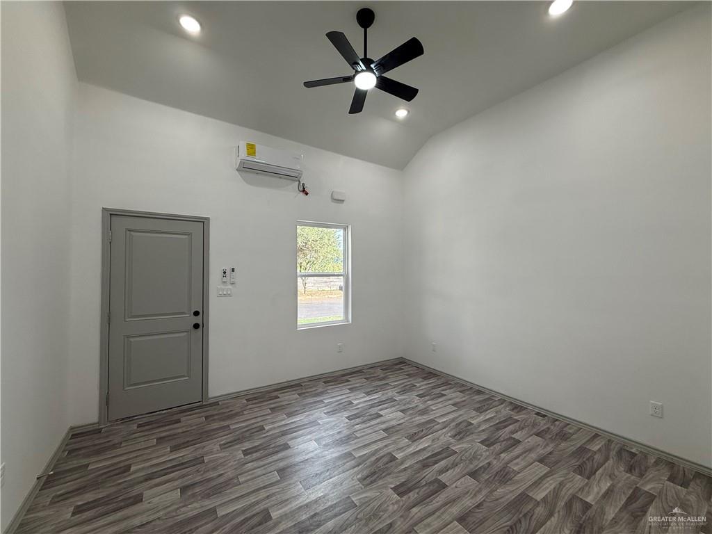 Photo 25 of 212 11th Street