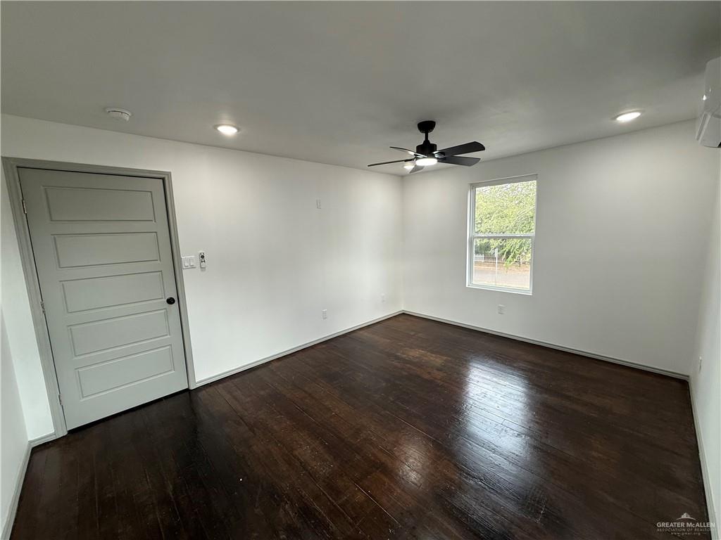 Photo 37 of 212 11th Street