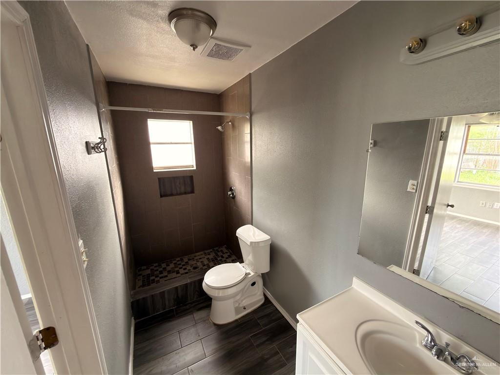 Photo 5 of 310 Saint Marie Street