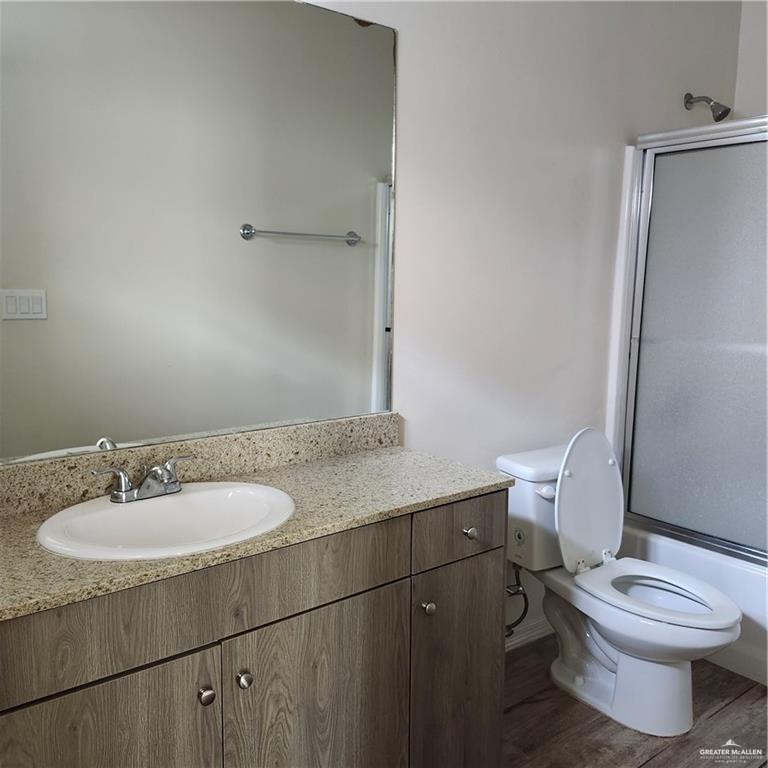 Photo 7 of 4008 Hawthorne Avenue #4