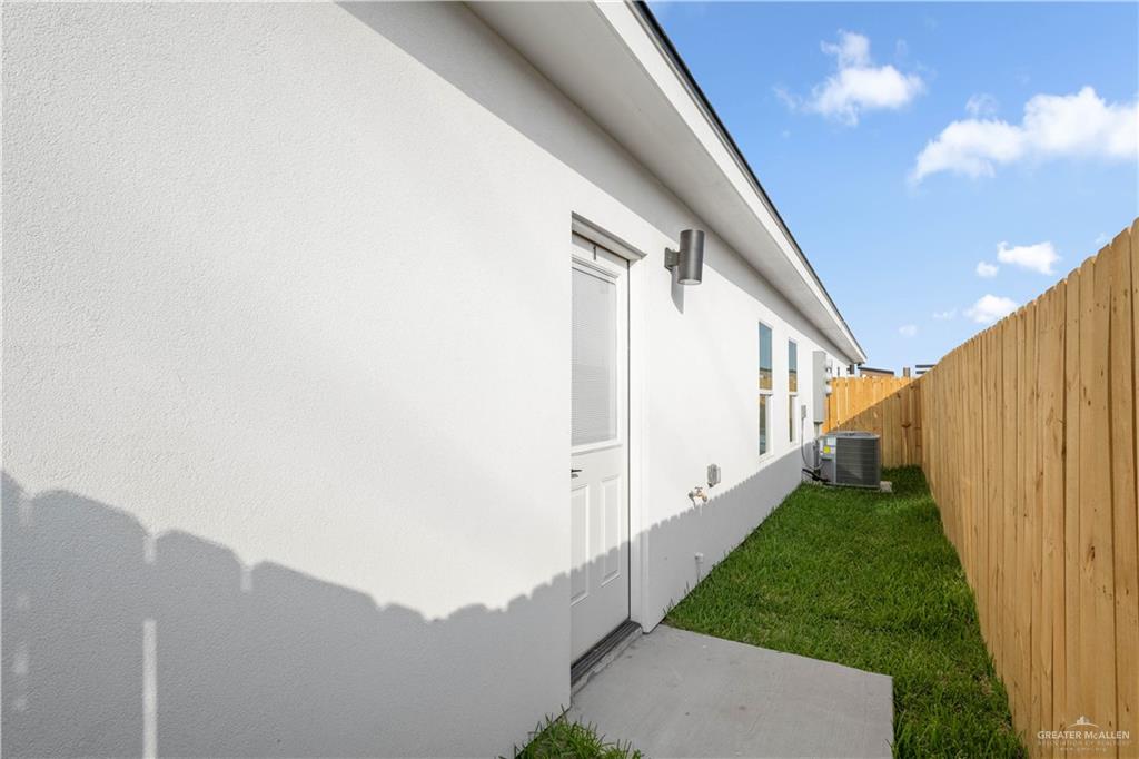 Photo 14 of 504 Emerald Avenue #1