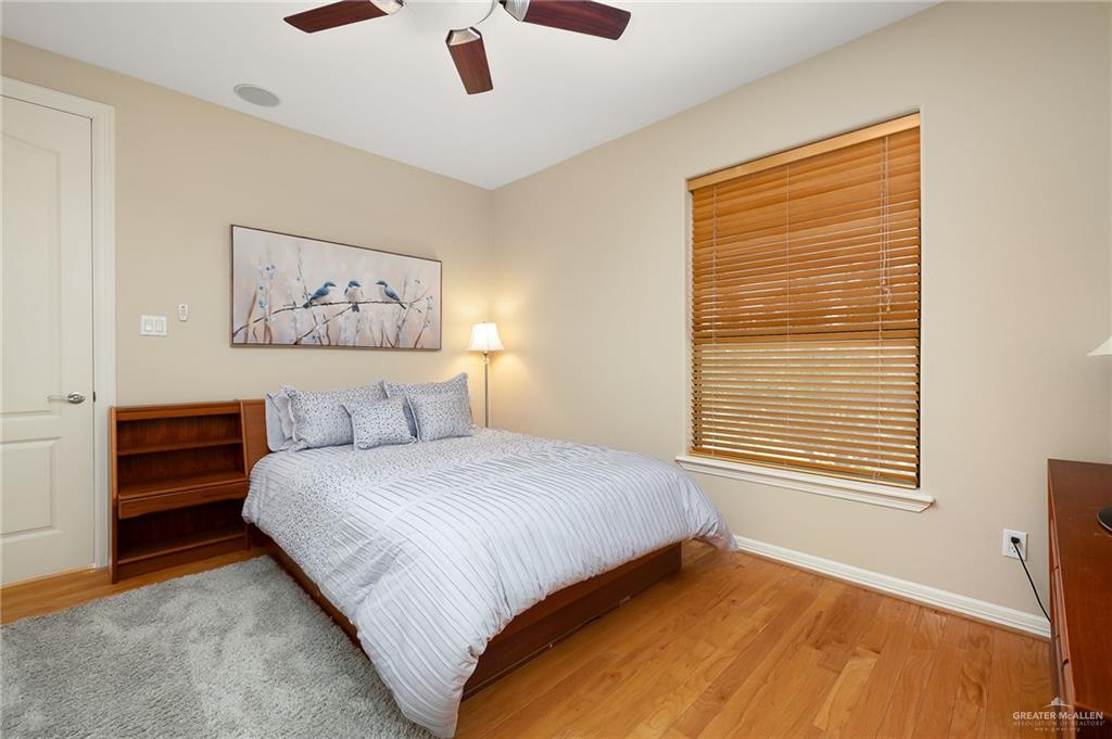 Photo 20 of 4002 San Clemente Street