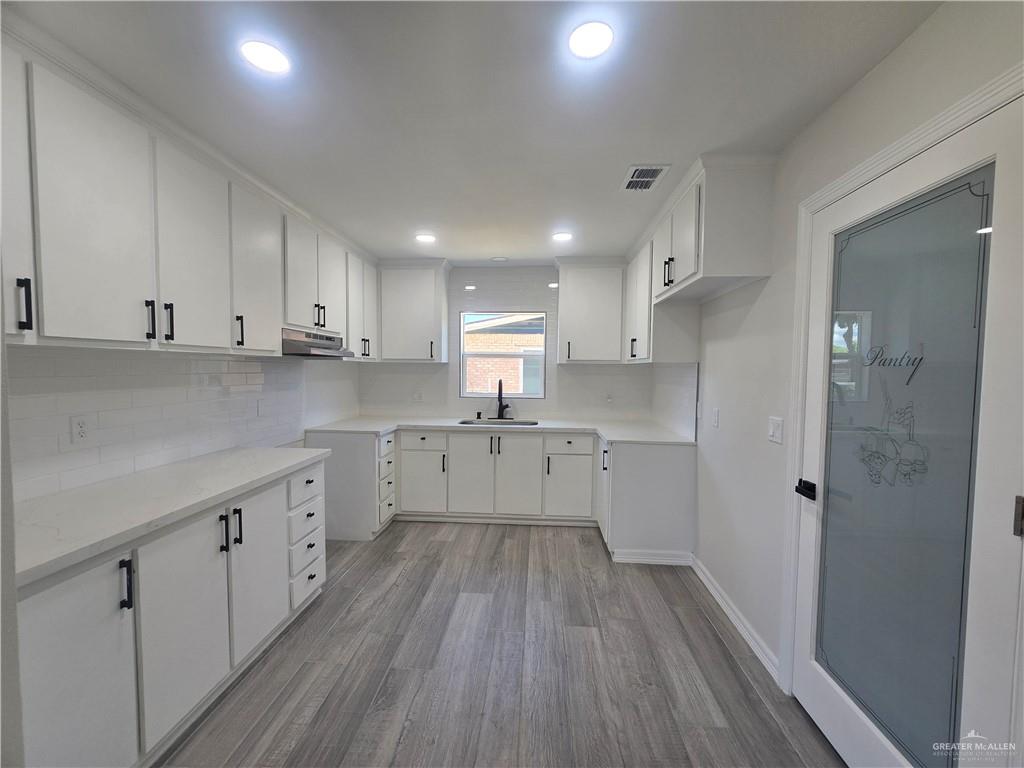 Photo 5 of 1216 Azalea Street