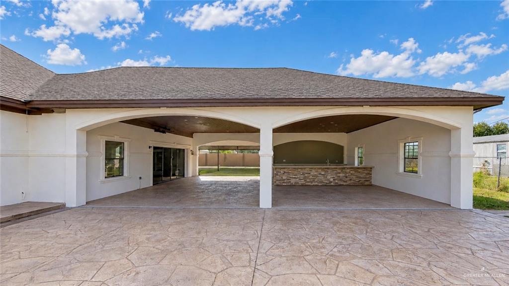 Photo 6 of 5003 Labrador Drive