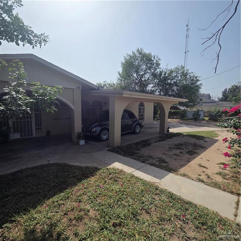 Photo 2 of 1308 Garcia Street