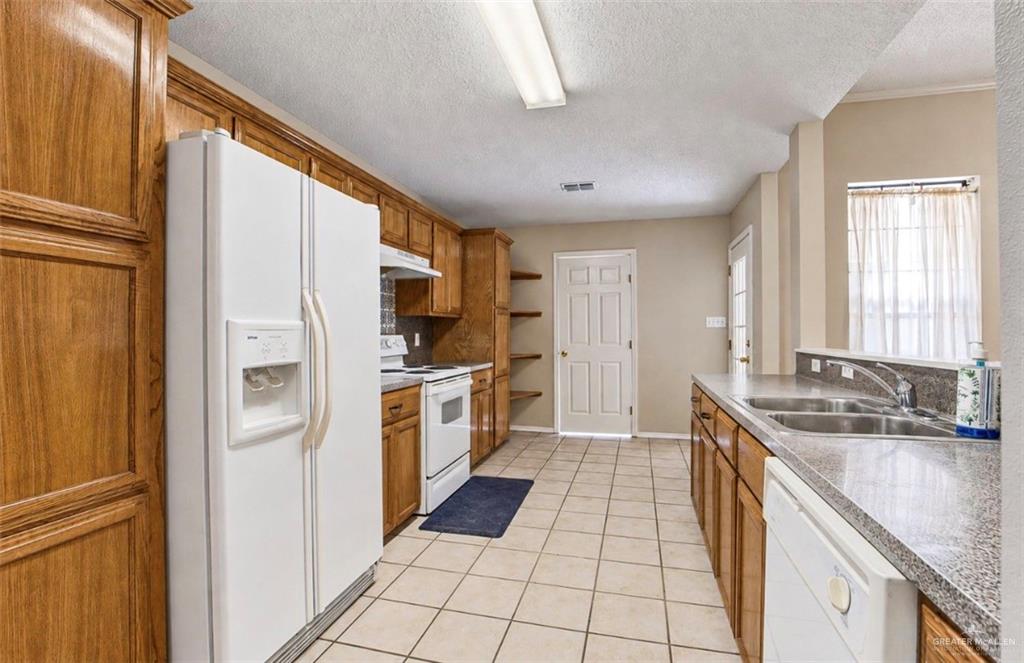 Photo 17 of 4900 34th Street