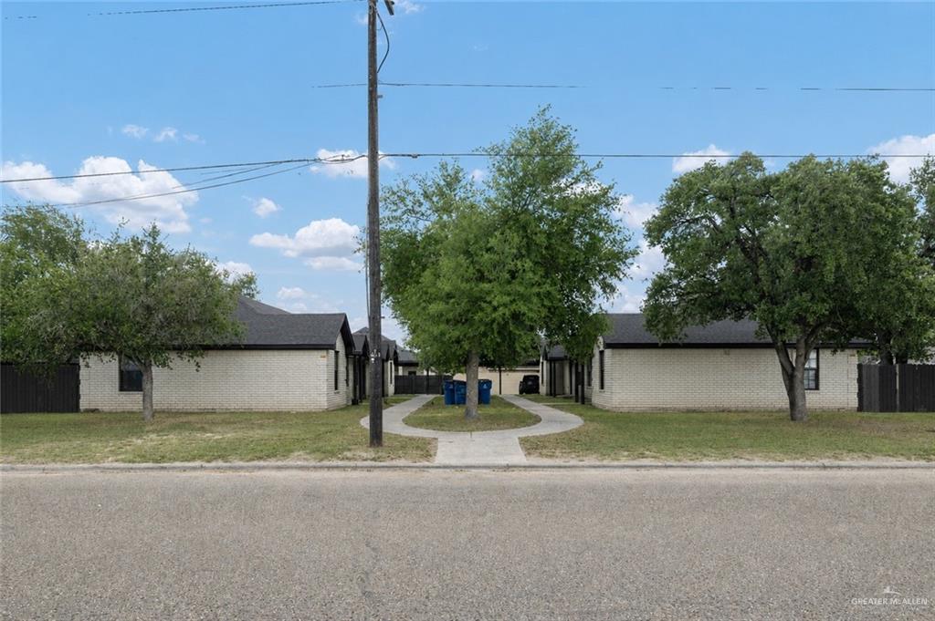 Photo 3 of 300 Coyote Boulevard #1