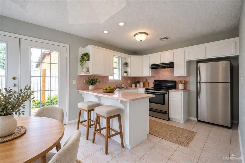 Photo 8 of 2909 Whitewing Avenue