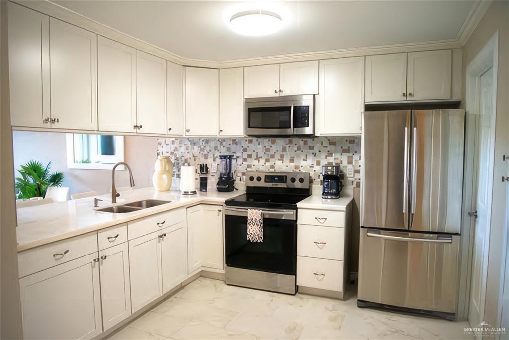 Photo 3 of 2900 Ashley Drive #604