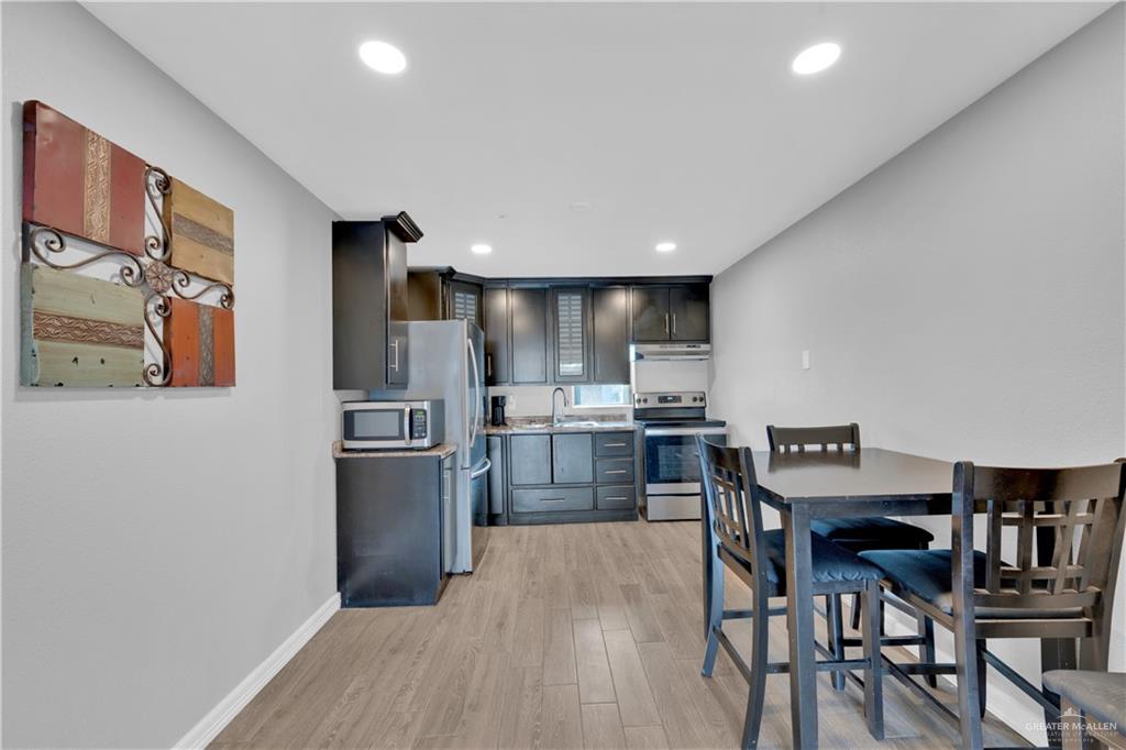 Photo 22 of 405 Guerra Street