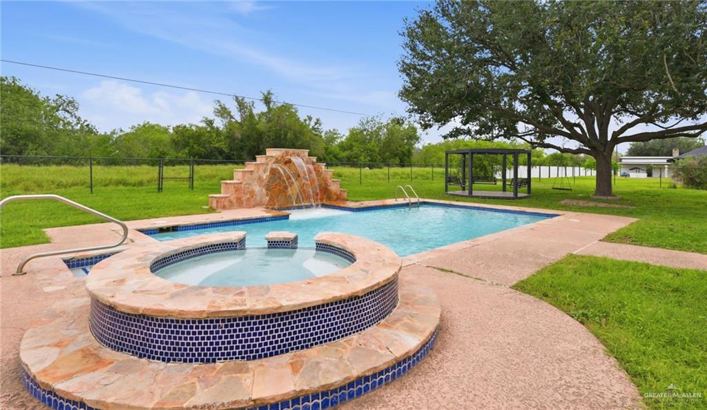 Photo 35 of 4200 Palm Grove Drive