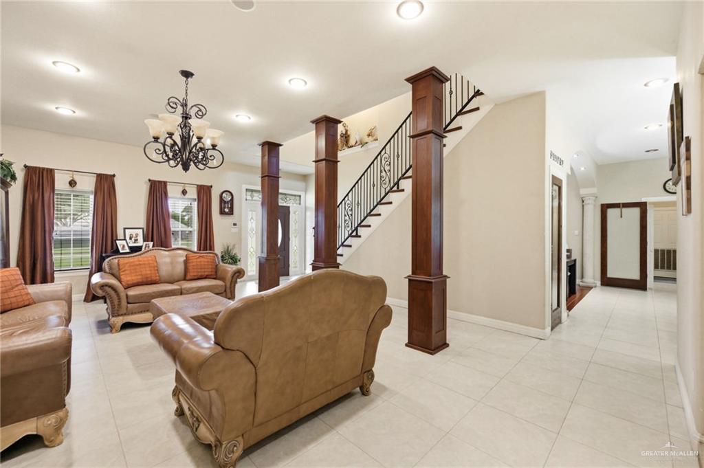 Photo 6 of 4200 Palm Grove Drive