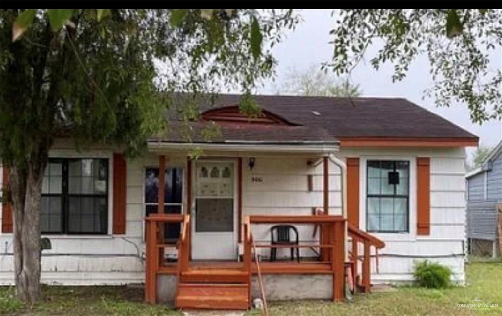 Single Family home at 906 Lincoln Avenue, Harlingen, Texas