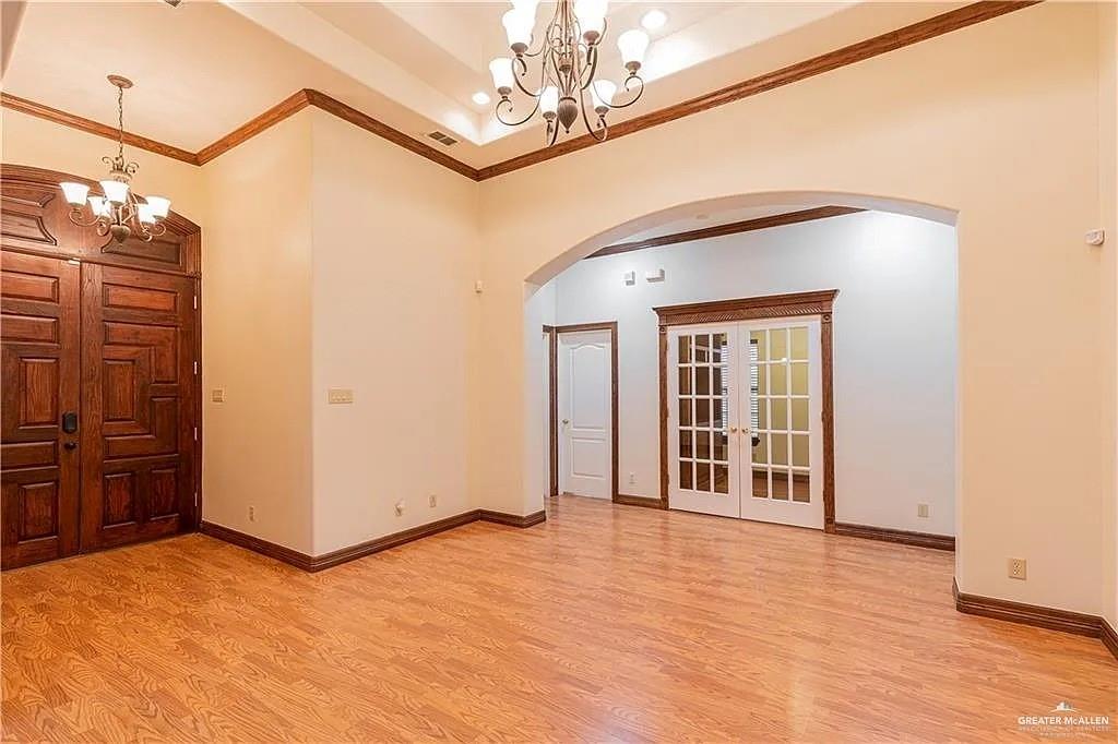Photo 13 of 2433 7th Street