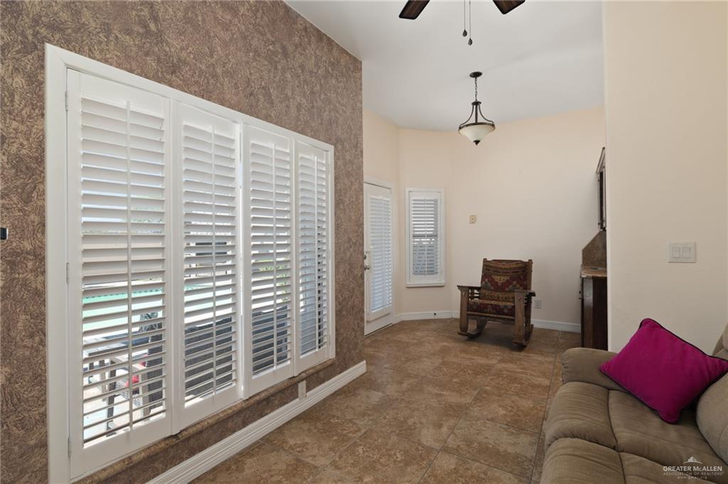 Photo 8 of 682 Alto Bonito Street