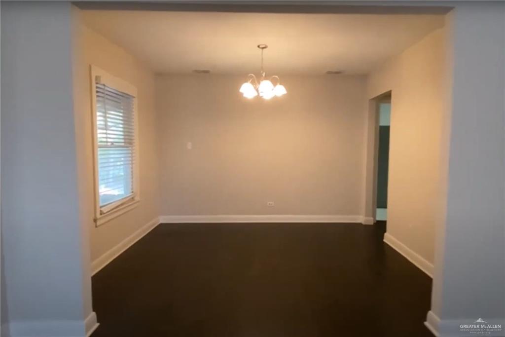 Photo 8 of 604 Hackberry Avenue