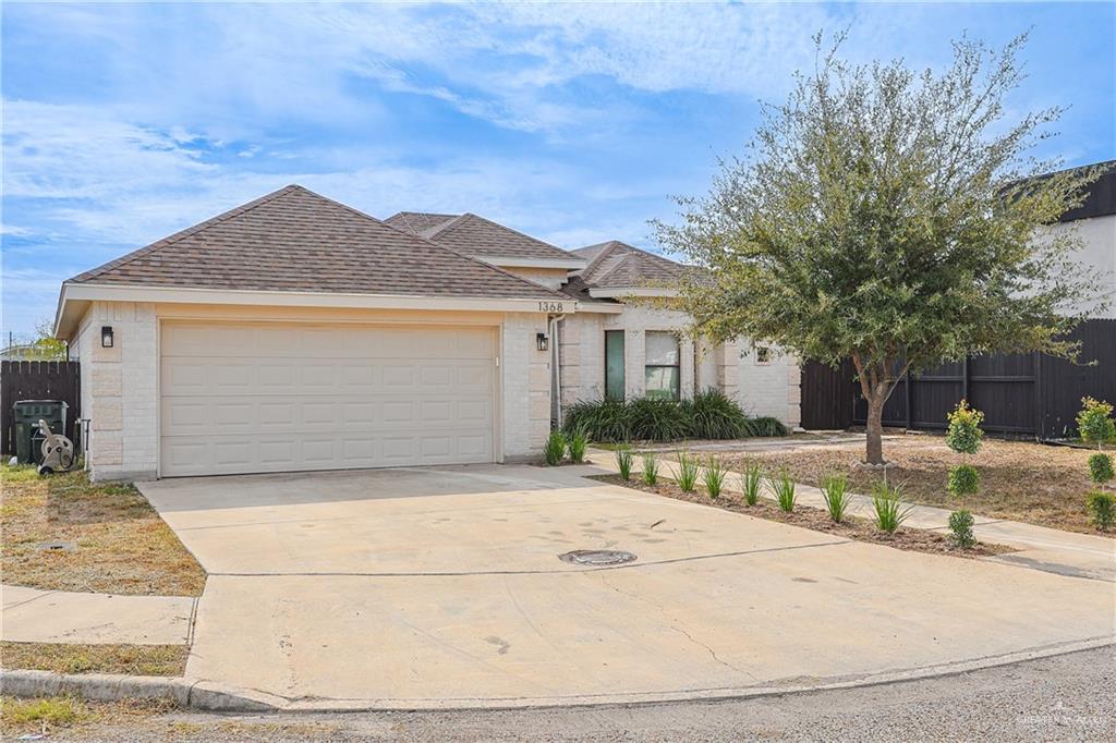 Photo 3 of 1368 Garden Drive