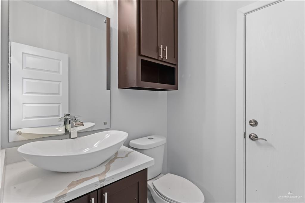 Photo 12 of 2608 Linva Avenue