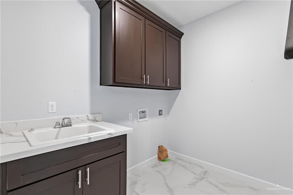Photo 13 of 2608 Linva Avenue