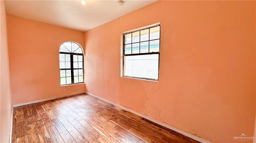 Photo 9 of 214 Olmo Street
