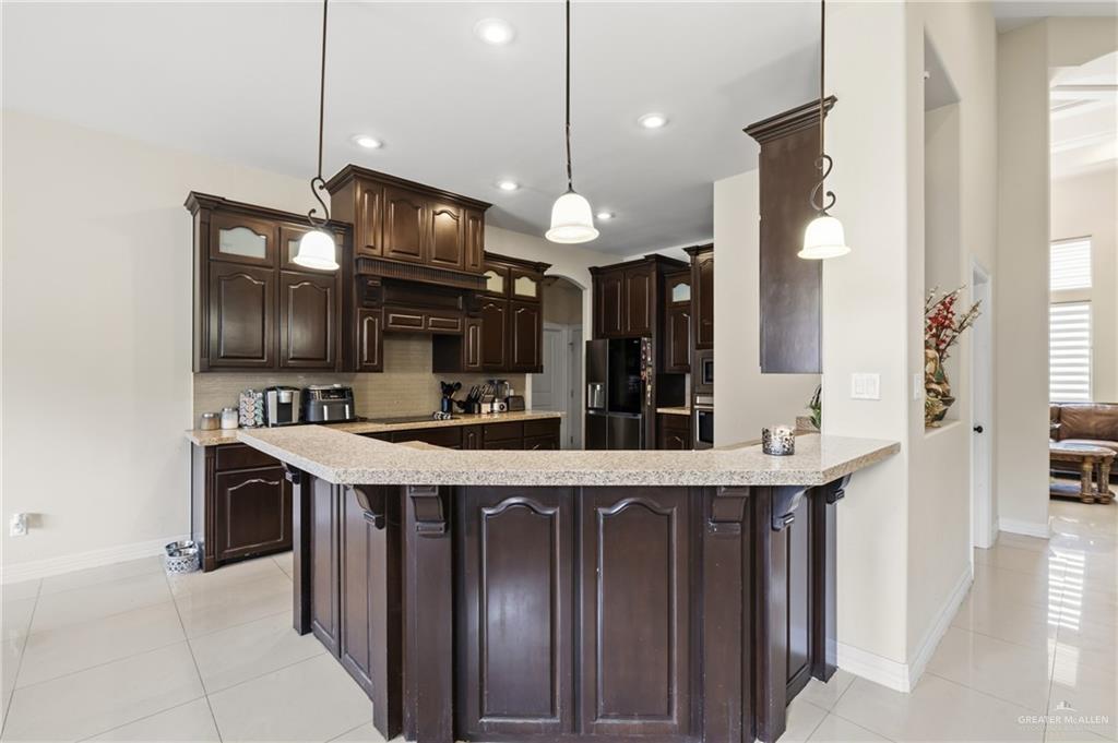 Photo 6 of 5104 Highland Avenue
