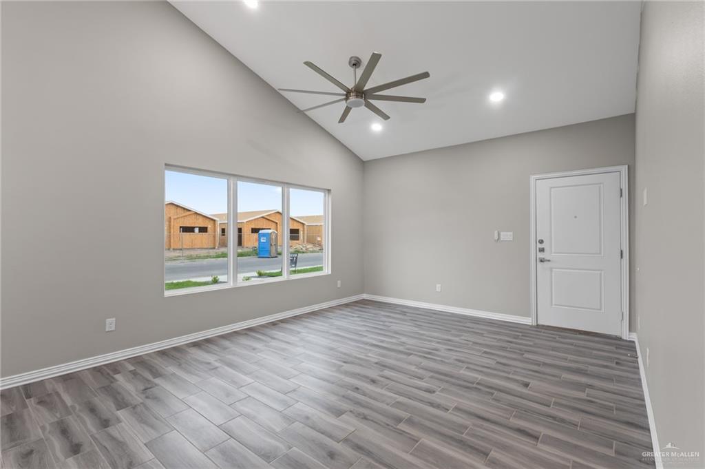 Photo 4 of 2605 Woodpecker Road