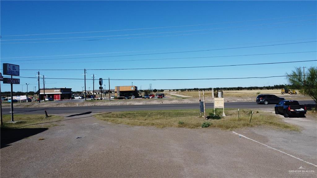 Photo 4 of 2110 Expressway 83