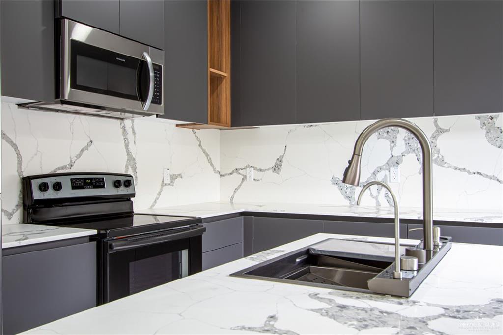 Photo 6 of 4220 Hummingbird Avenue #80