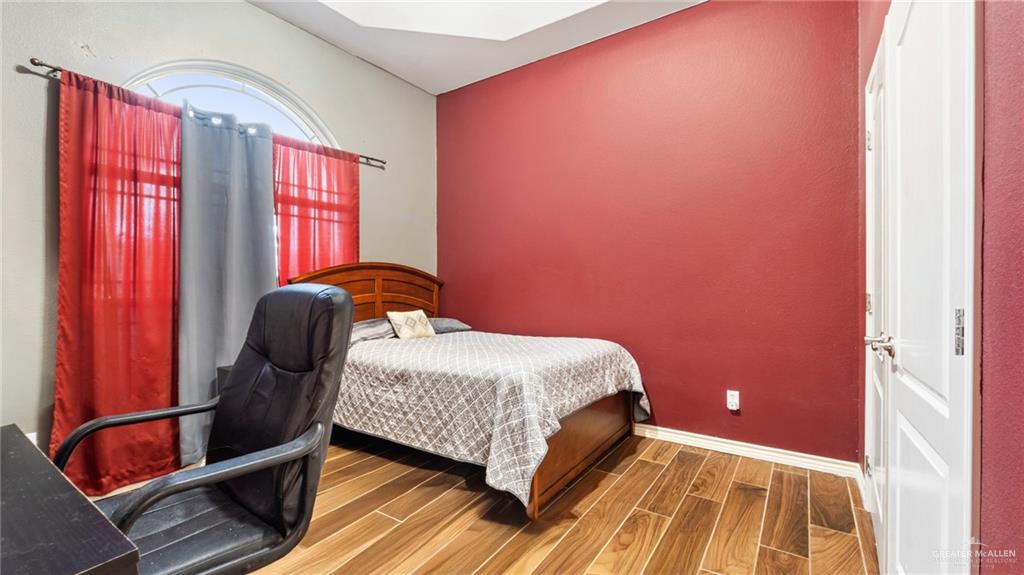 Photo 17 of 2304 48th Street