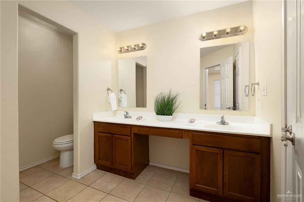 Photo 10 of 4921 47th Street