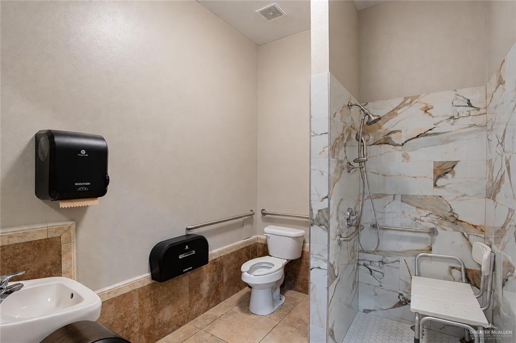 Photo 13 of 2510 Freddy Gonzalez Drive #2510B