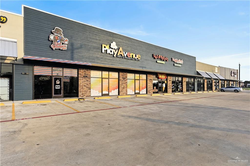 Photo 4 of 901 Raul Longoria Road