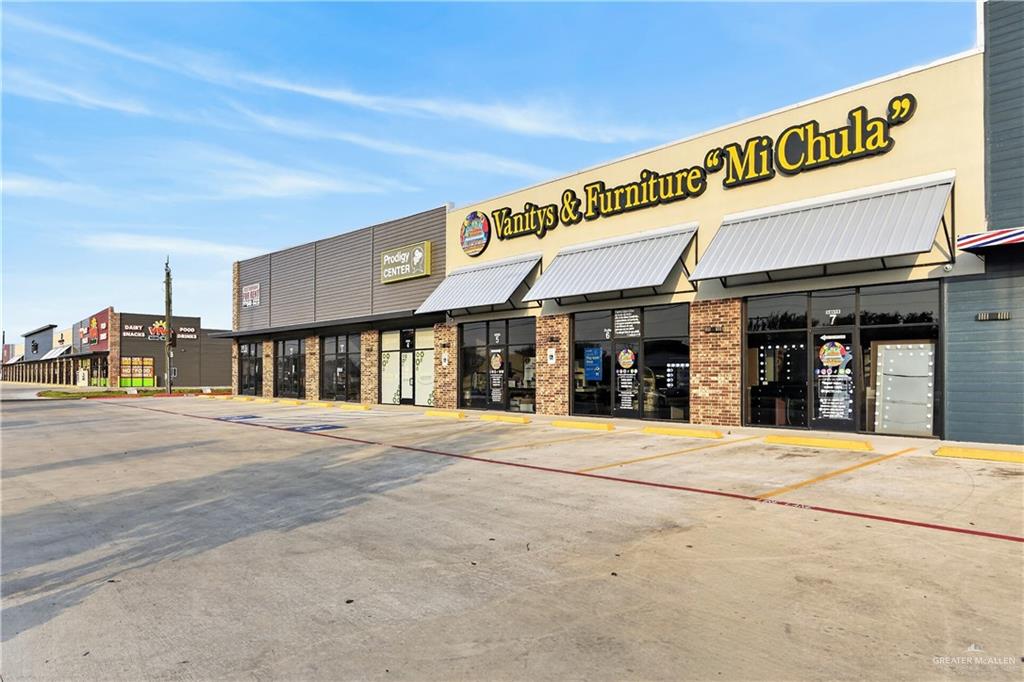 Photo 5 of 901 Raul Longoria Road