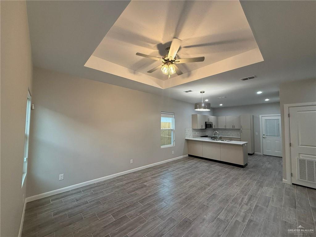 Photo 4 of 804 Dove Avenue #1