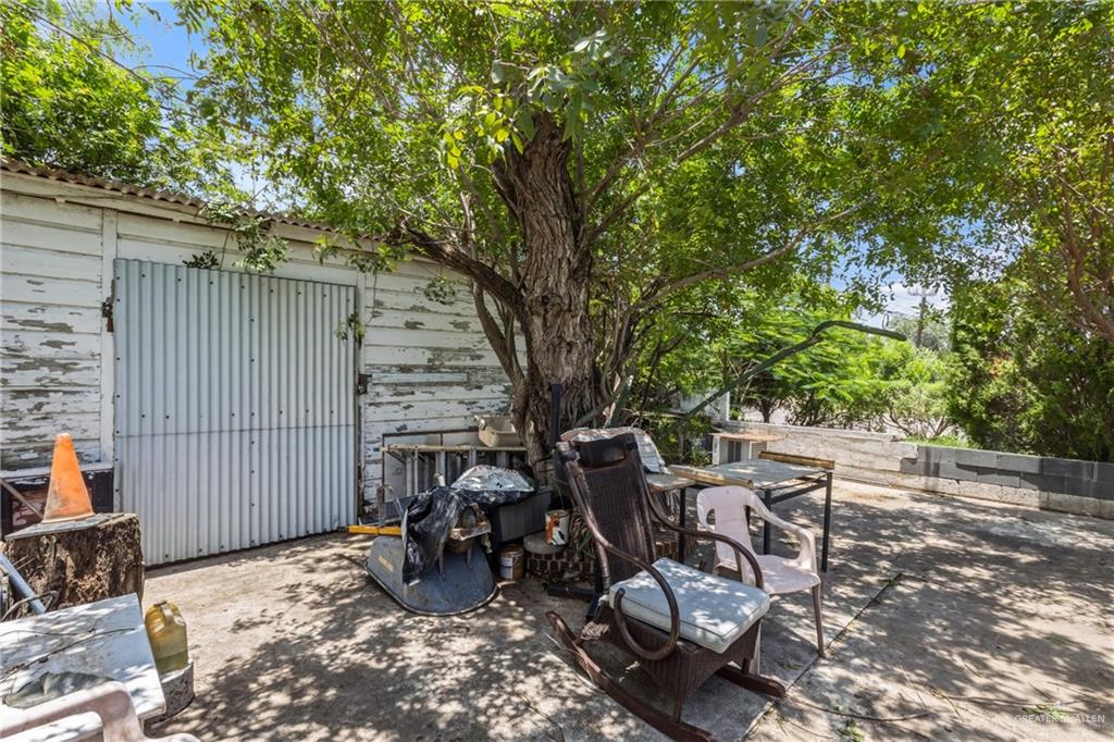 Photo 25 of 303 7th Street