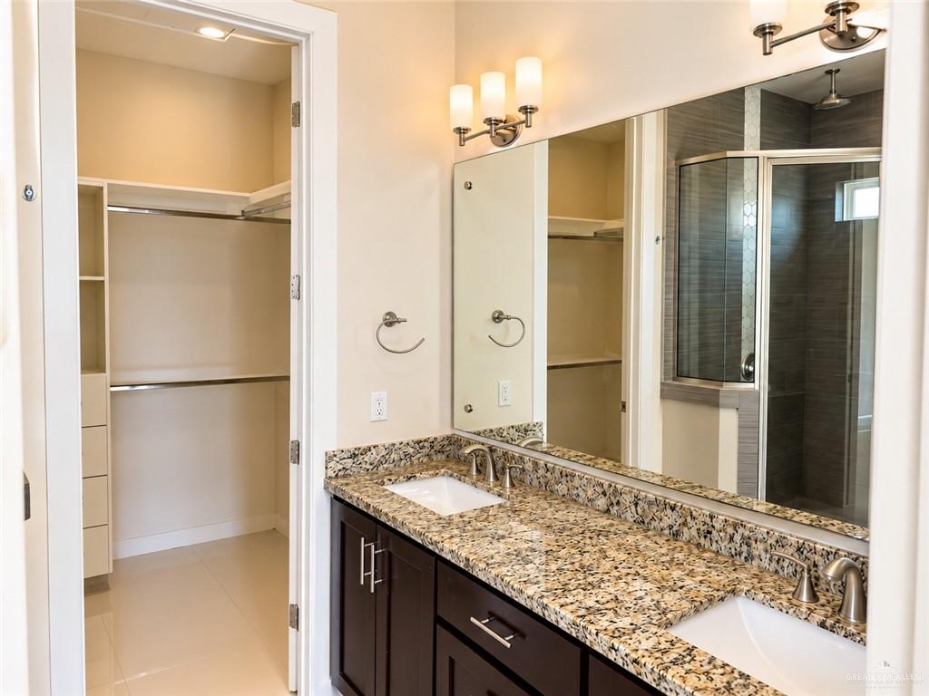 Photo 6 of 5012 Sonora Avenue