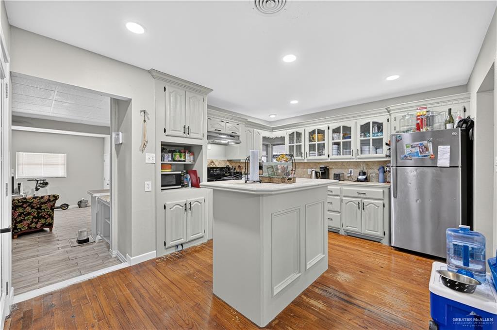 Photo 7 of 801 8th Avenue