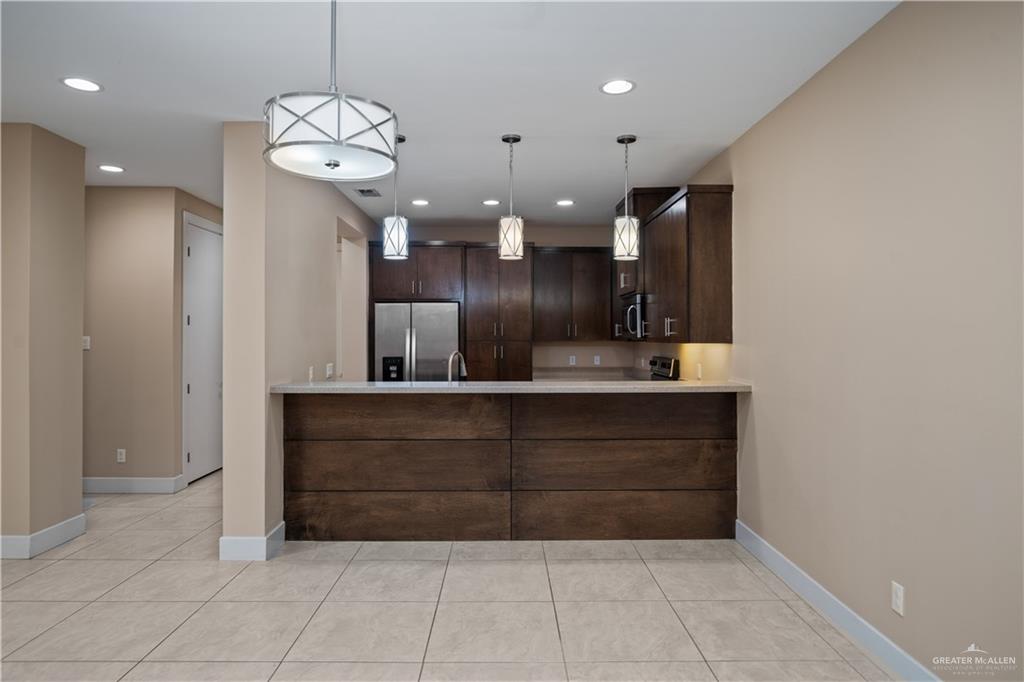 Photo 5 of 1405 Ozark Avenue