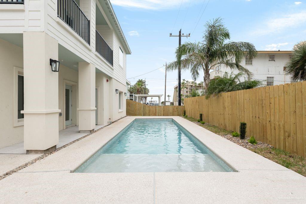 Photo 14 of 117 Marlin Street #C